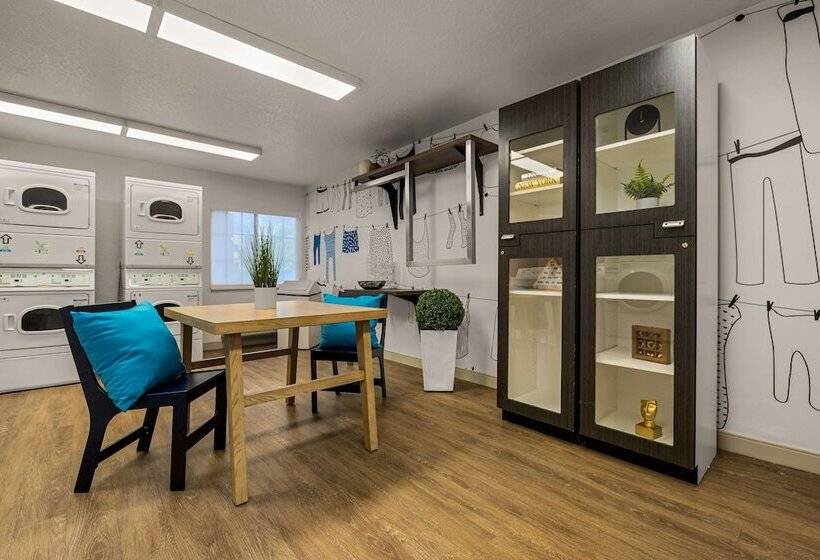 فندق Sonesta Simply Suites Irvine East Foothill