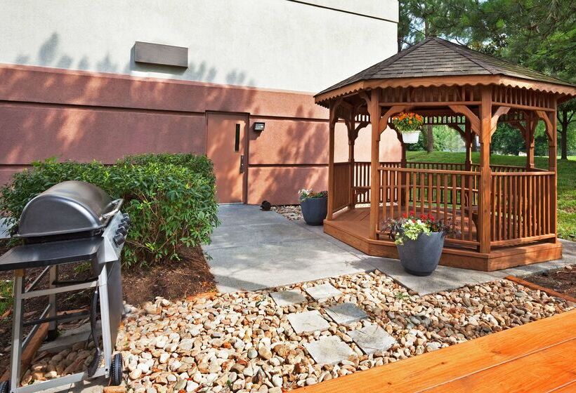 Отель Sonesta Simply Suites Knoxville