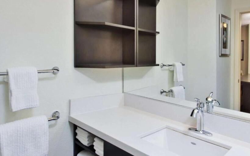 Отель Sonesta Simply Suites Knoxville