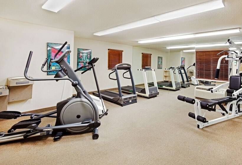 Отель Sonesta Simply Suites Knoxville