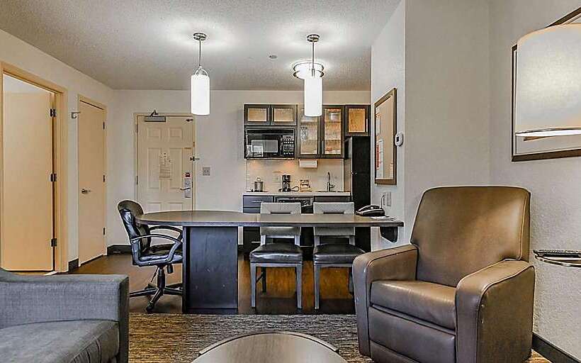 فندق Sonesta Simply Suites Phoenix Glendale