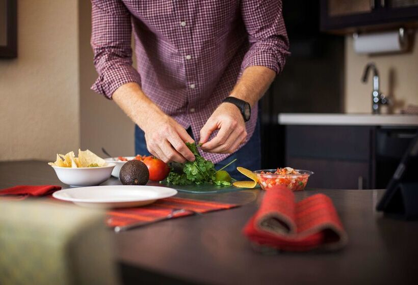 هتل Sonesta Simply Suites Phoenix Tempe