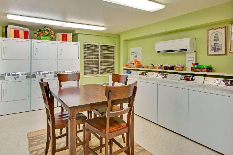 هتل Sonesta Simply Suites Phoenix Tempe