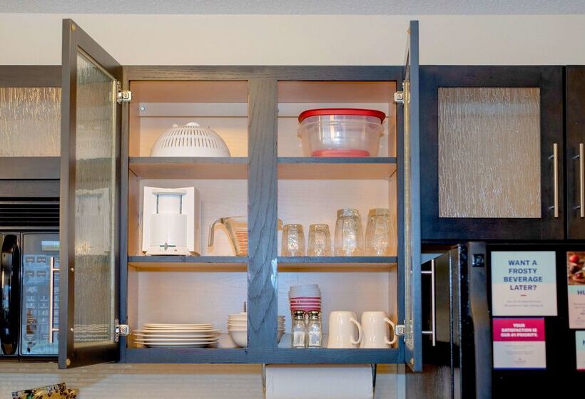 בית מלון כפרי Sonesta Simply Suites Pittsburgh Airport