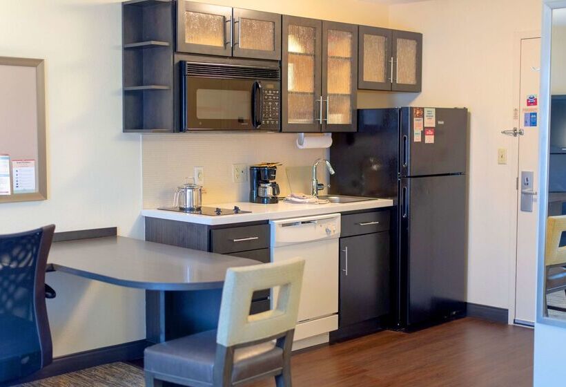 בית מלון כפרי Sonesta Simply Suites Pittsburgh Airport