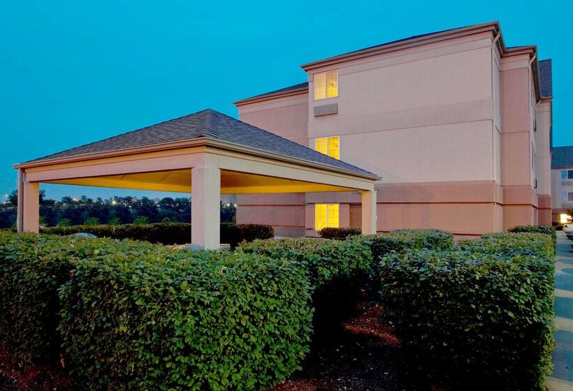 בית מלון כפרי Sonesta Simply Suites Pittsburgh Airport