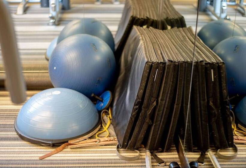 בית מלון כפרי Sonesta Simply Suites Pittsburgh Airport