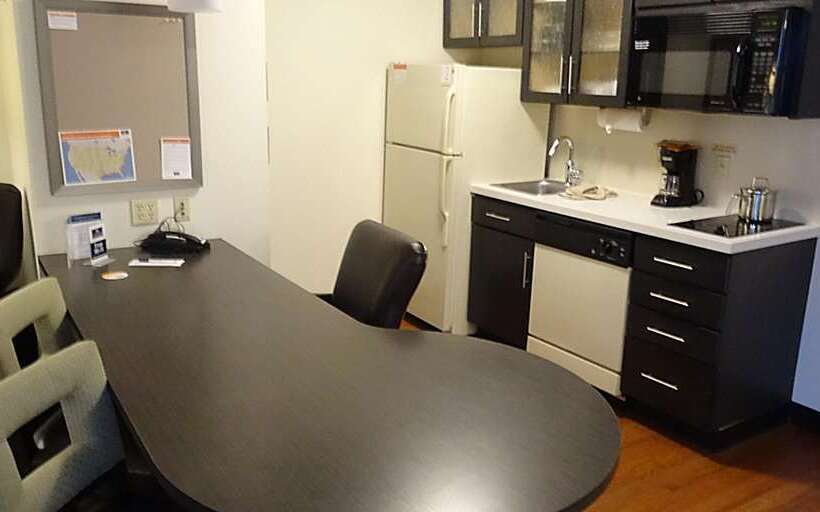 酒店 Sonesta Simply Wichita Airport