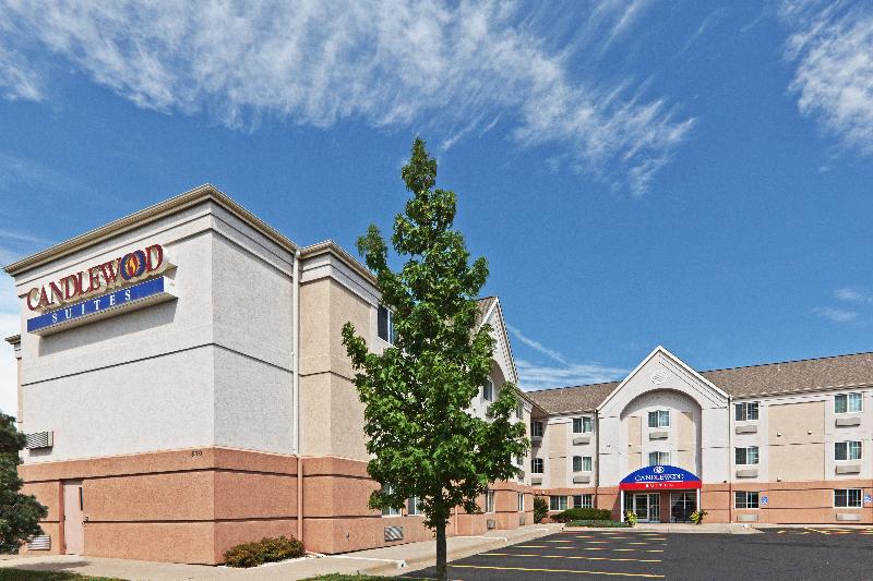 Отель Sonesta Simply Wichita Airport