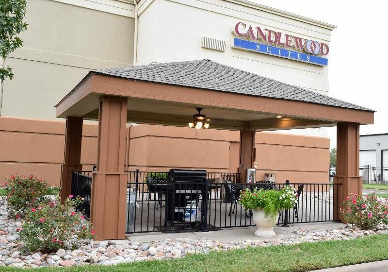 酒店 Sonesta Simply Wichita Airport