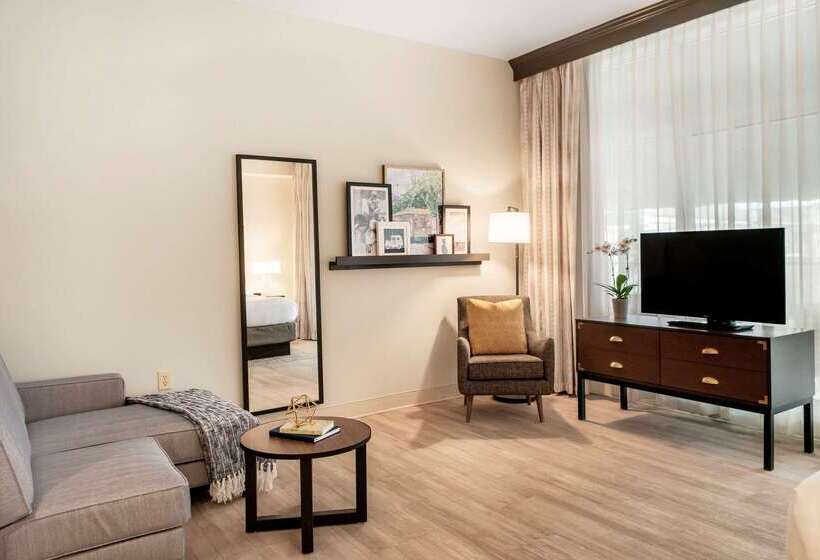 St Charles Coach House, Ascend Hotel Collection