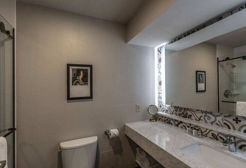 St Charles Coach House, Ascend Hotel Collection