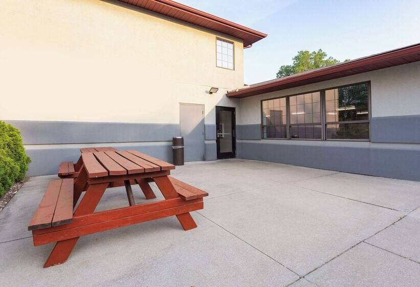 酒店 Super 8 By Wyndham Marysville/port Huron Area