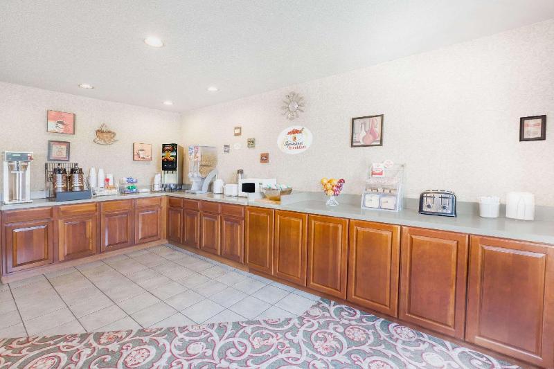 酒店 Super 8 By Wyndham Marysville/port Huron Area