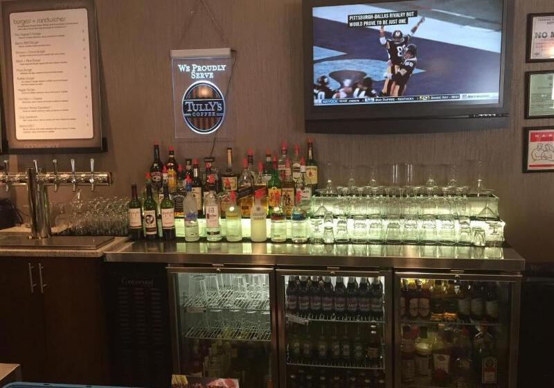 Surestay Hotel By Best Western Seatac Airport North