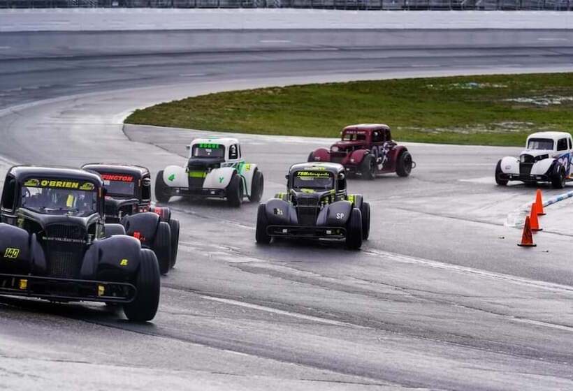 فندق The Centennial