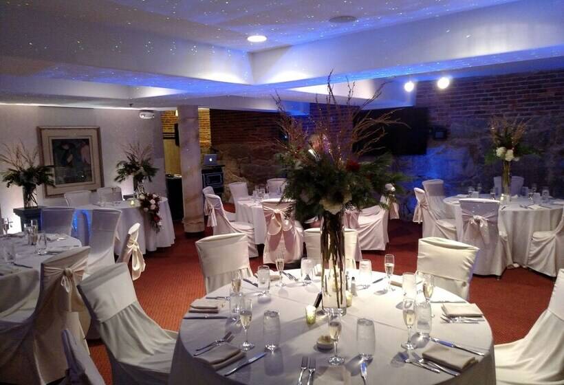 فندق The Centennial