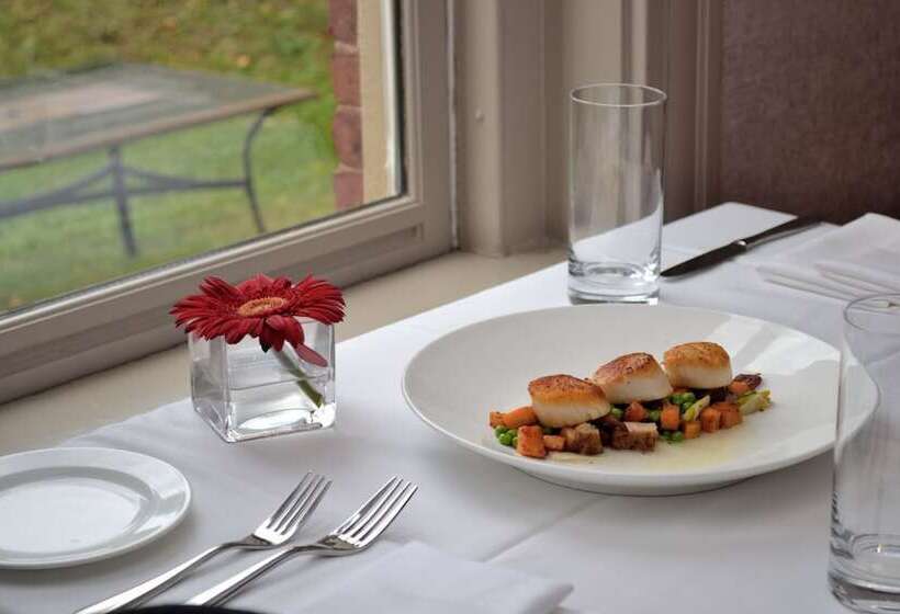 فندق The Centennial