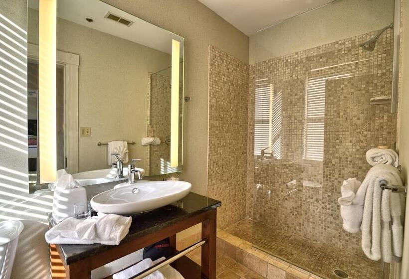 فندق The Centennial