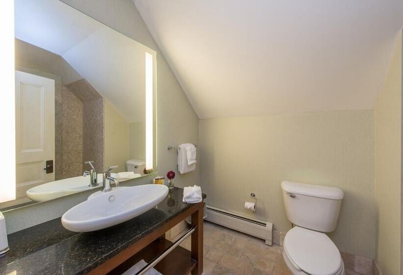 فندق The Centennial