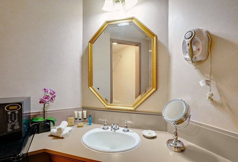 酒店 The Clarkson Inn