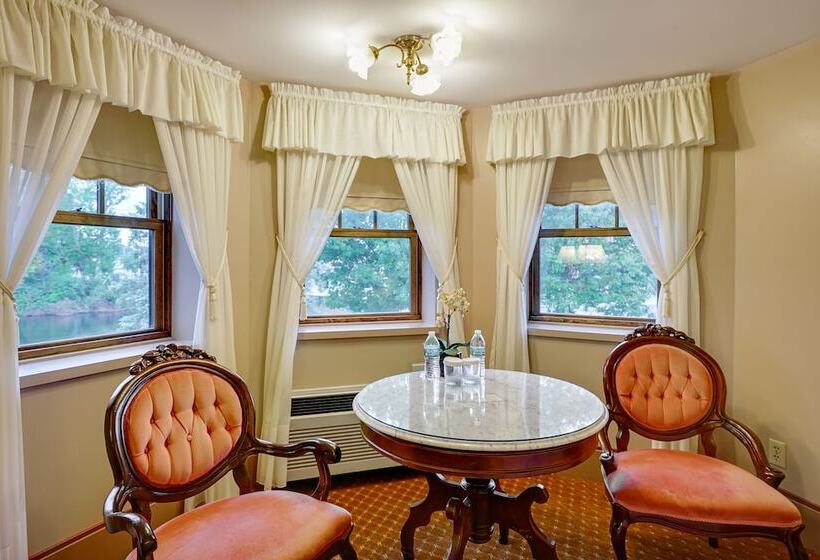 酒店 The Clarkson Inn