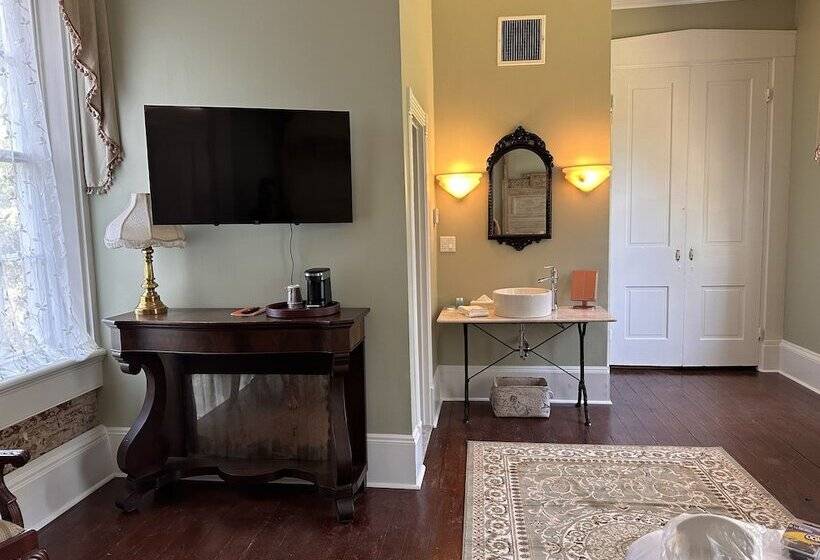 فندق The Inn At Cedar Grove