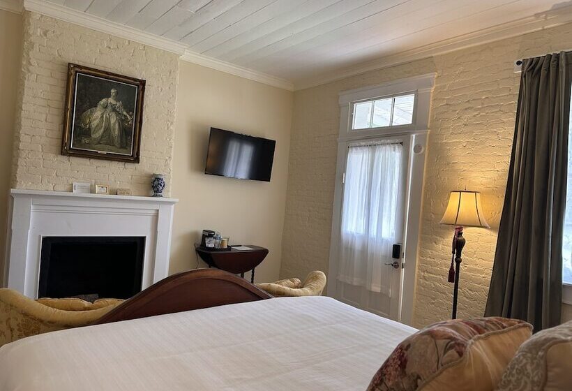 فندق The Inn At Cedar Grove