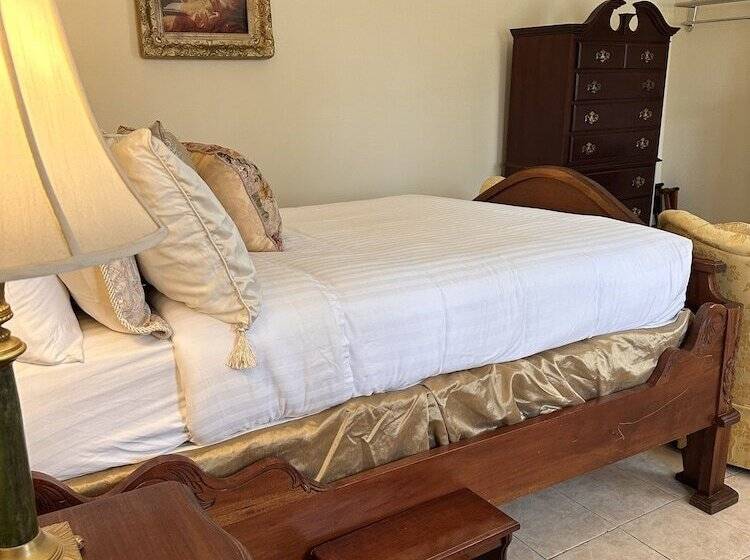 فندق The Inn At Cedar Grove