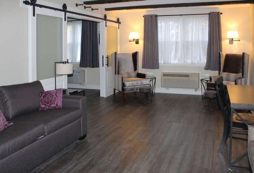 The Century House, Ascend Hotel Collection