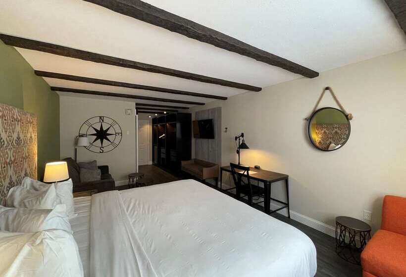 The Century House, Ascend Hotel Collection