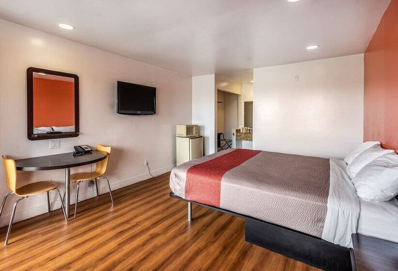 Motel 6 Gardena, Ca   South