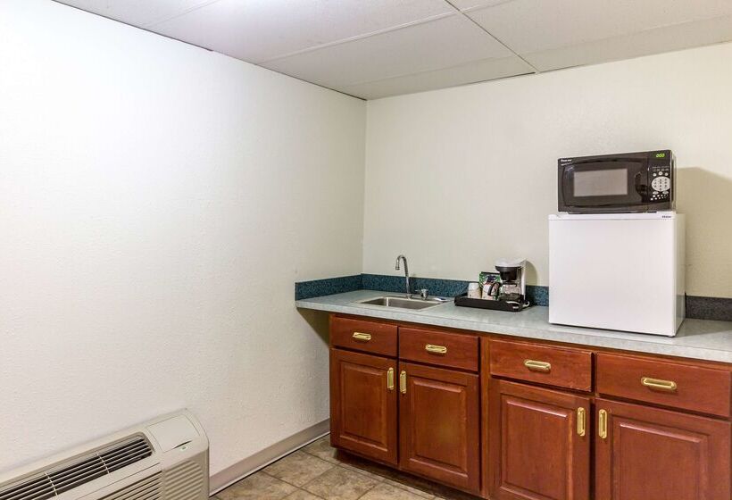 Motel 6butte, Mt  Historic City Center