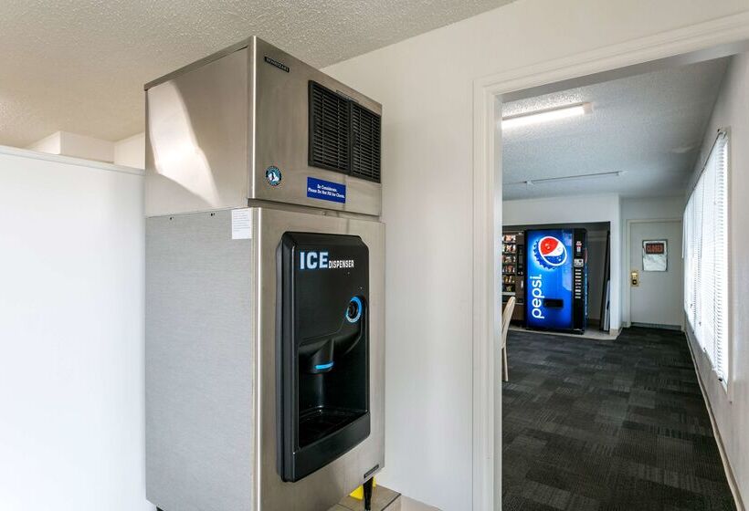 Motel 6butte, Mt  Historic City Center