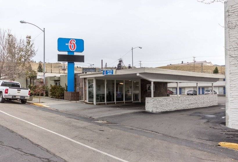 Motel 6butte, Mt  Historic City Center