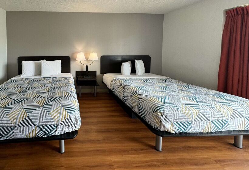 Motel 6butte, Mt  Historic City Center