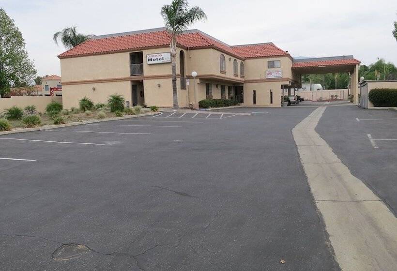 מוטל Calimesa Inn