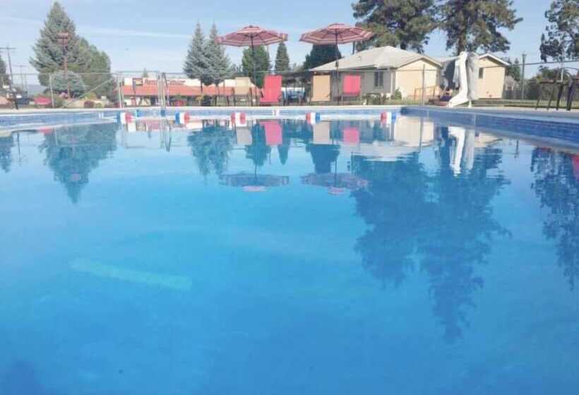 فندق على الطريق Cascade Lodge