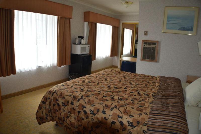 فندق على الطريق Castle Inn