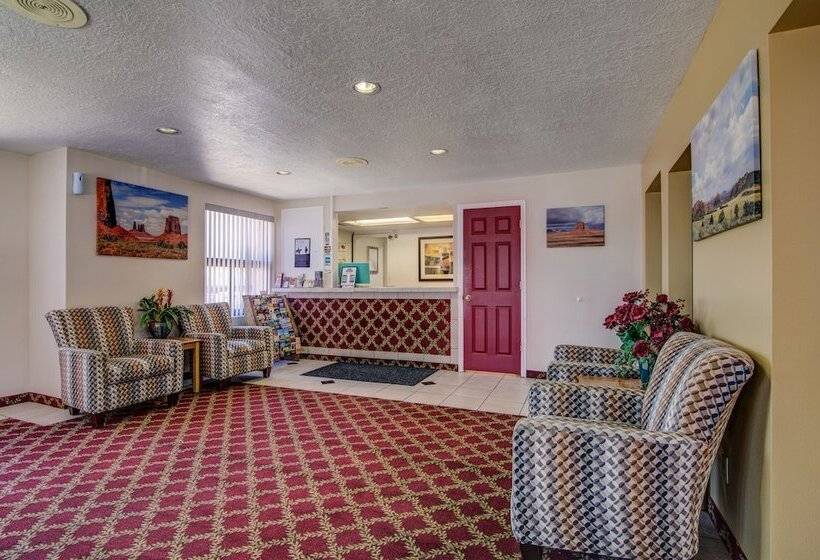 مُتل Cedar Lodge