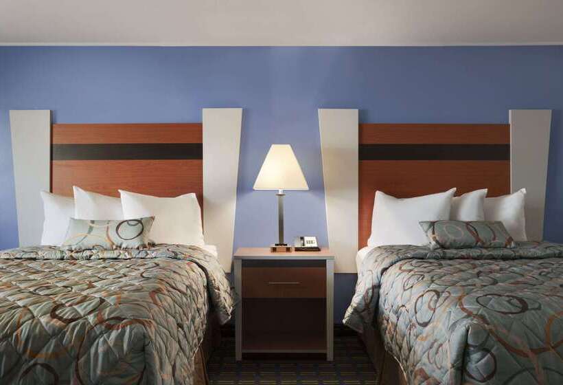 모텔 Days Inn By Wyndham   Cape Cod