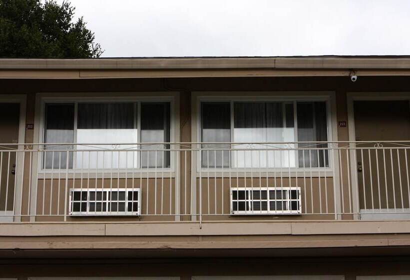 فندق على الطريق San Luis Inn And Suites