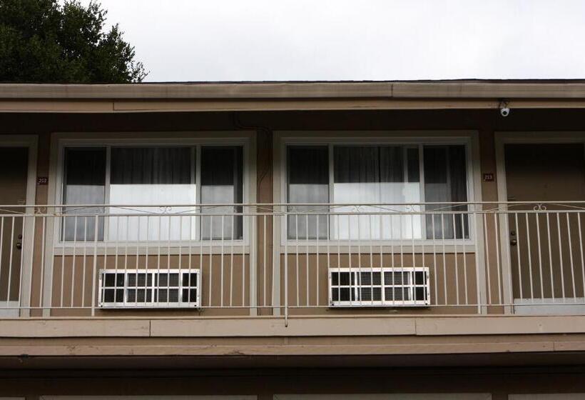 فندق على الطريق San Luis Inn And Suites