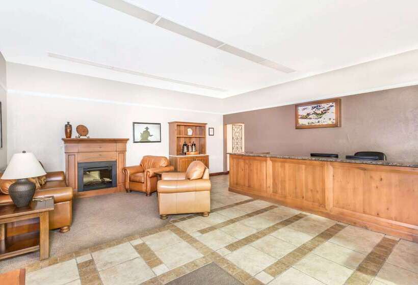 モーテル Super 8 By Wyndham Salina/scenic Hills Area