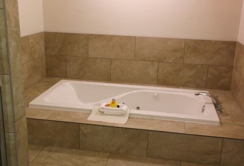 モーテル Super 8 By Wyndham Salina/scenic Hills Area