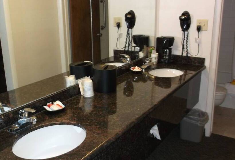 モーテル Super 8 By Wyndham Salina/scenic Hills Area