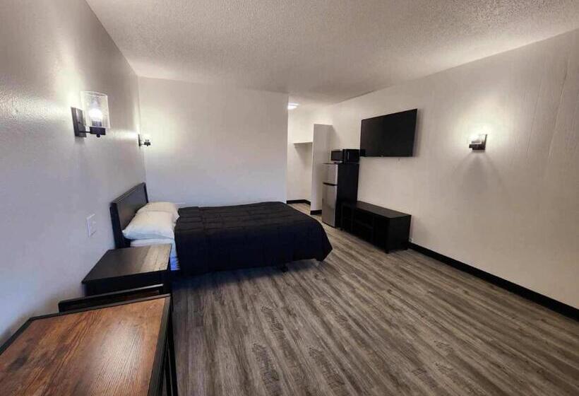 Мотель The Hastings Inn Salina