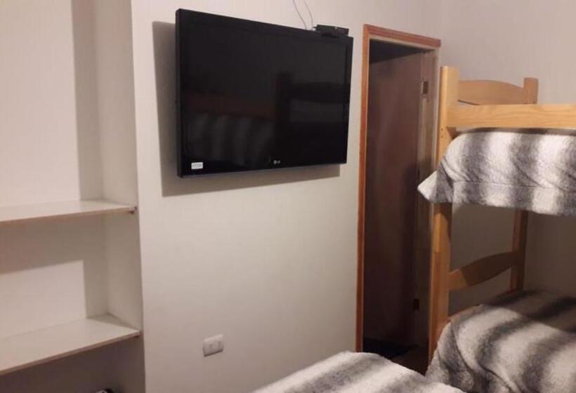 مبيت وإفطار Hostal Girasoles, Empresas,facturas