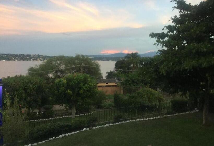 ベッドアンドブレックファースト La Casa De Los Globos