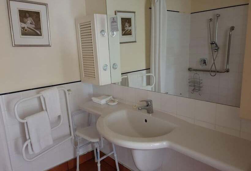 The Bruce Waterfront Apartments By Avi